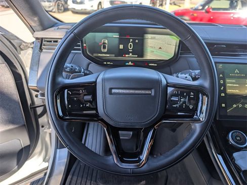 Used 2023 Land Rover Range Rover Sport SE Dynamic image 23