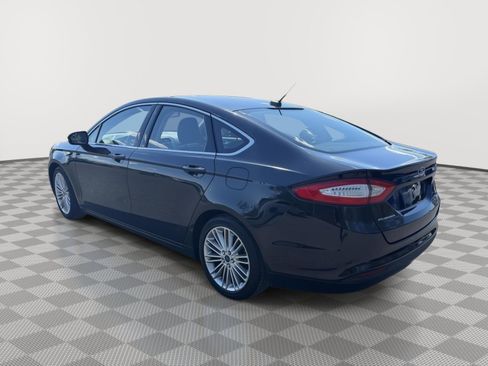 Used 2015 Ford Fusion SE w/ Equipment Group 202A FWD image 5