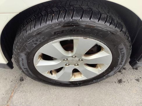 Used 2010 Subaru Outback 2.5i Premium image 18