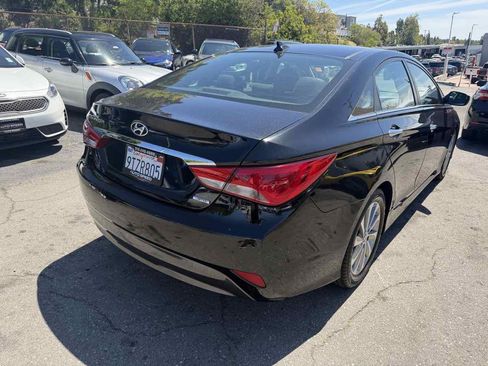Used 2014 Hyundai Sonata Limited w/ Technology Package 05 FWD image 6