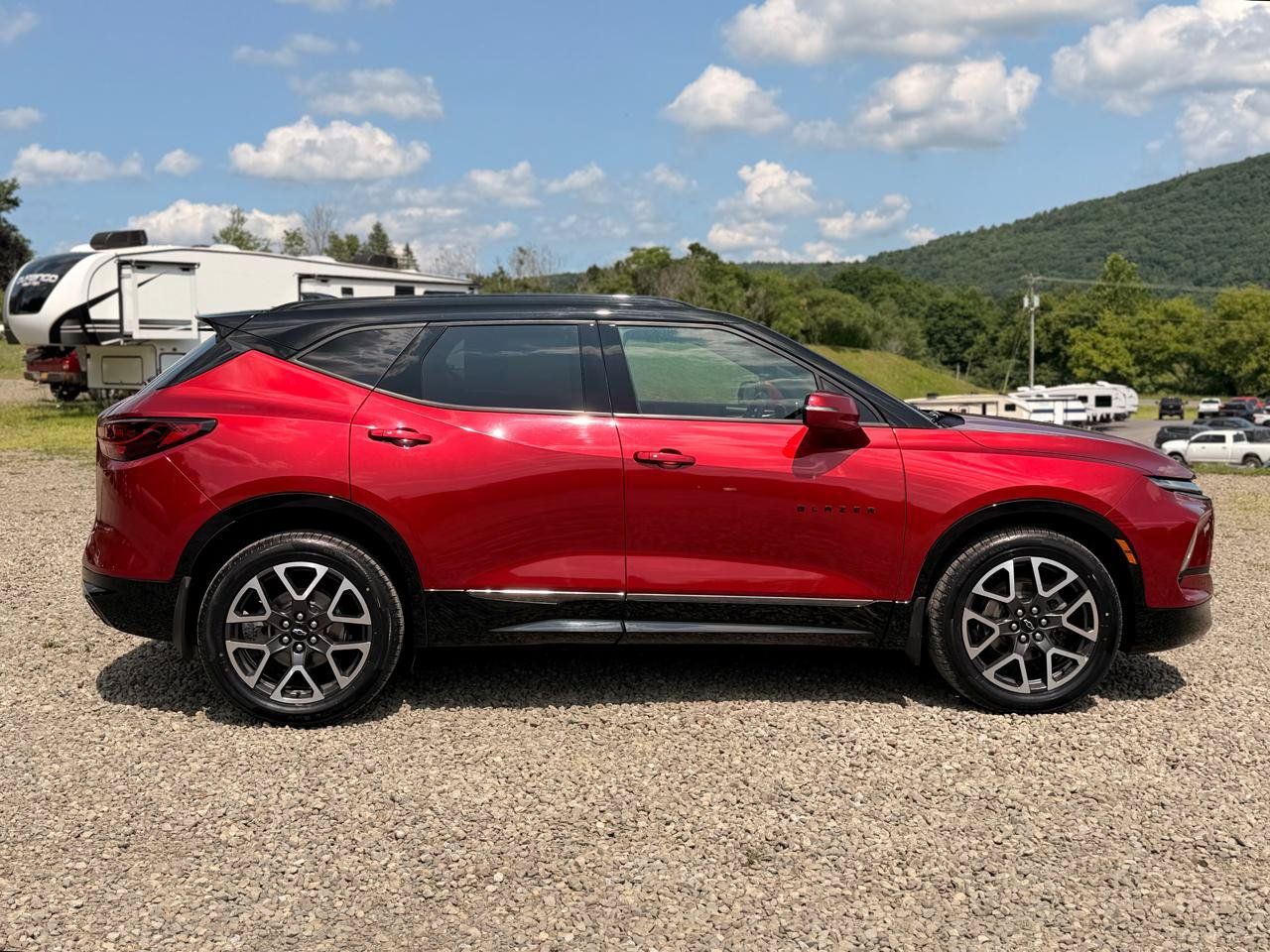 Used 2023 Chevrolet Blazer RS AWD/4WD image 4