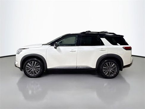 Used 2024 Nissan Pathfinder SL w/ SL Premium Package image 10