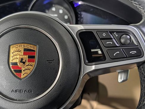 Used 2020 Porsche Cayenne AWD/4WD image 36