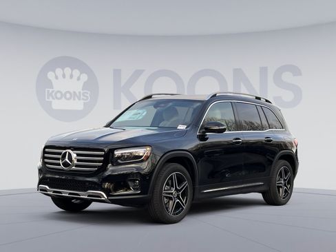 Used 2026 Mercedes-Benz GLB 250 4MATIC image 1