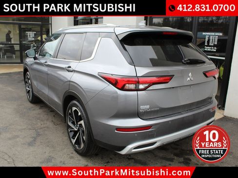 Used 2022 Mitsubishi Outlander SE image 7
