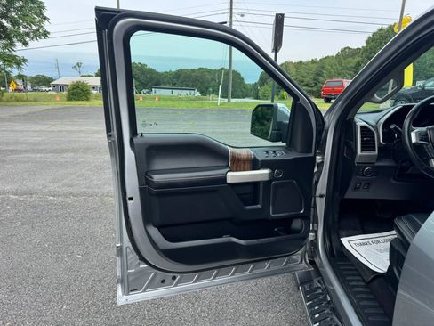 Used 2020 Ford F150 Lariat AWD/4WD image 22