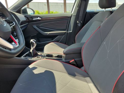 Used 2024 Volkswagen Jetta GLI 40th Anniversary Edition FWD image 16