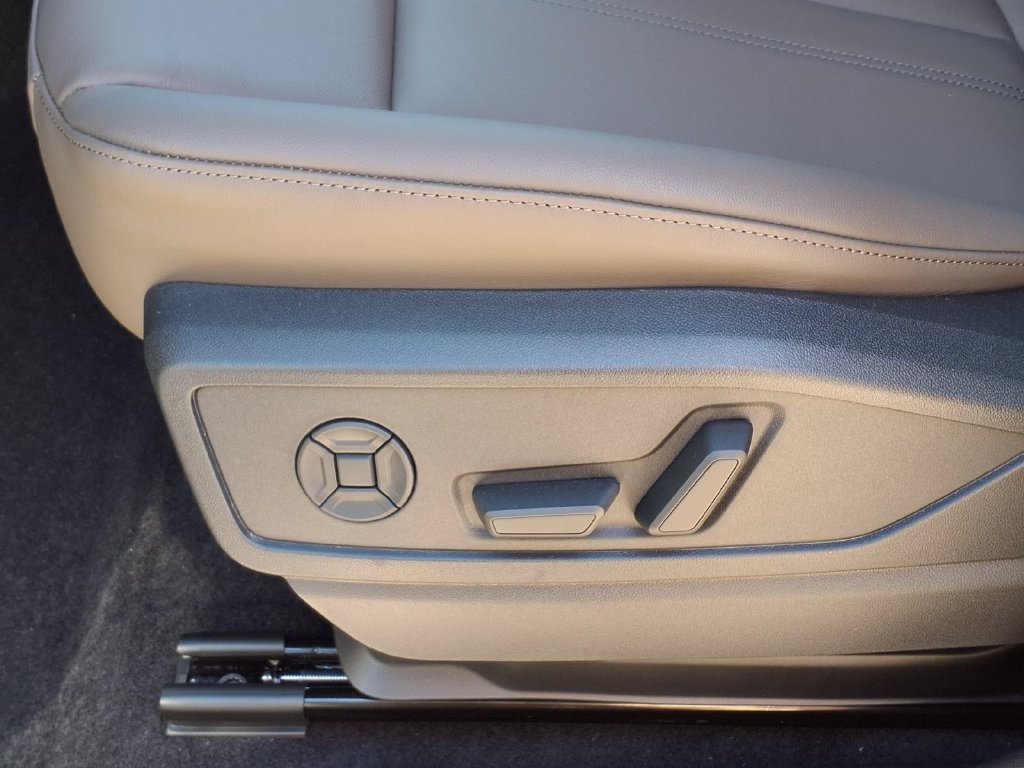 New 2026 Audi Q5 Premium Plus AWD/4WD image 11