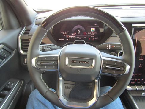 Used 2026 GMC Acadia Denali w/ Super Cruise Package AWD/4WD image 32