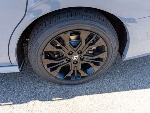 Used 2025 Honda Odyssey Sport-L image 11
