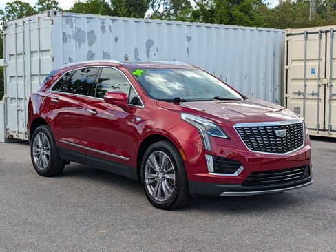 Used 2024 Cadillac XT5 Premium Luxury w/ LPO, Floor Liner Package FWD image 2