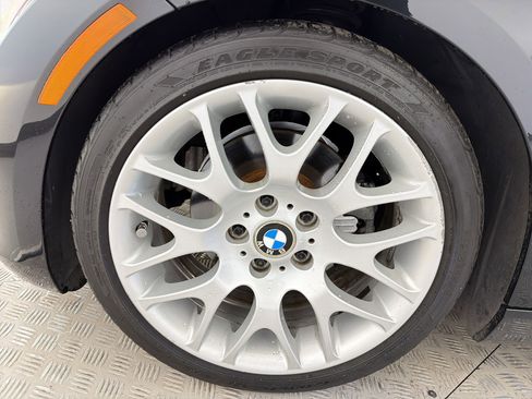 Used 2008 BMW 328i Convertible image 12