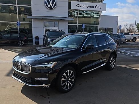 Used 2023 Volvo XC60 B5 Plus FWD image 1