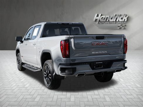 Used 2024 GMC Sierra 1500 AT4 w/ Technology Package image 8
