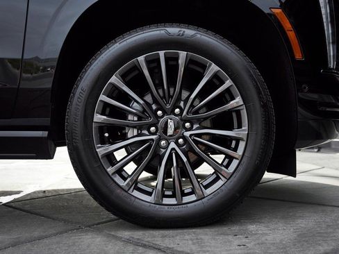 Used 2026 Cadillac Escalade Platinum Sport w/ LPO, Floor Liner Package image 22