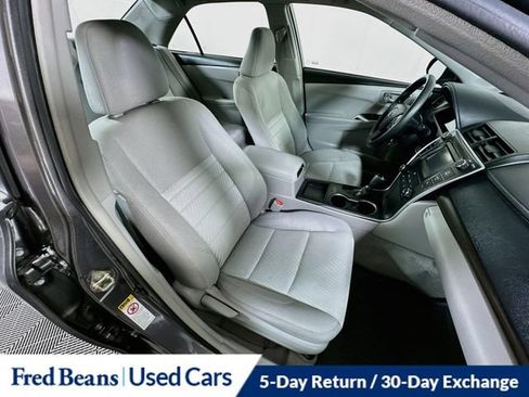 Used 2017 Toyota Camry LE FWD image 29