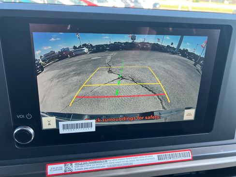 Certified 2026 Toyota Tacoma SR5 AWD/4WD image 22