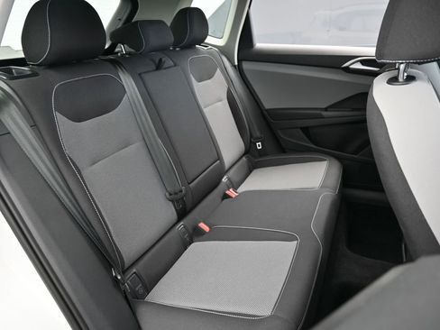 Used 2022 Volkswagen Taos S image 36