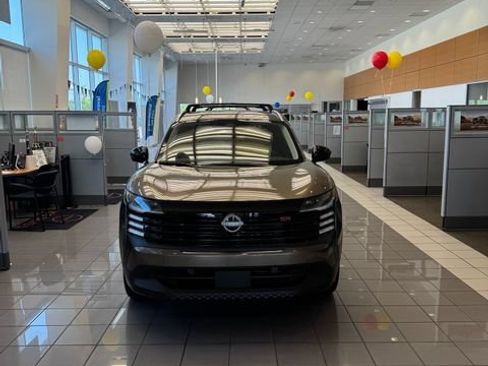 Used 2018 Ford Explorer Platinum AWD/4WD image 10