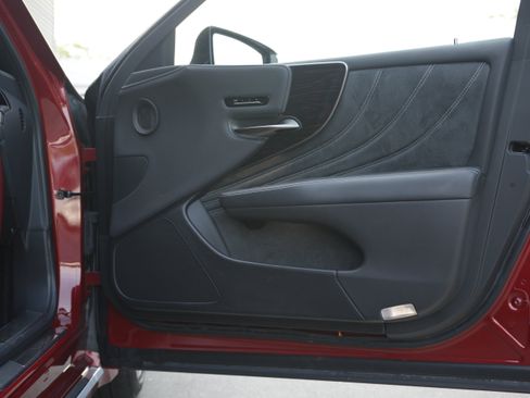Used 2023 Lexus LS 500 w/ Interior Upgrade Package RWD image 25