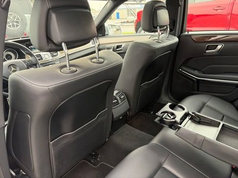 Used 2016 Mercedes-Benz E 350 Sedan image 24