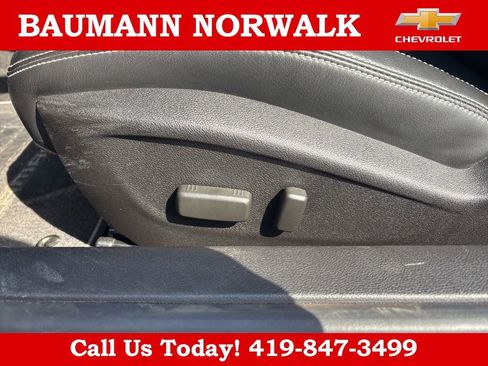 Used 2011 Chevrolet Camaro SS RWD image 21