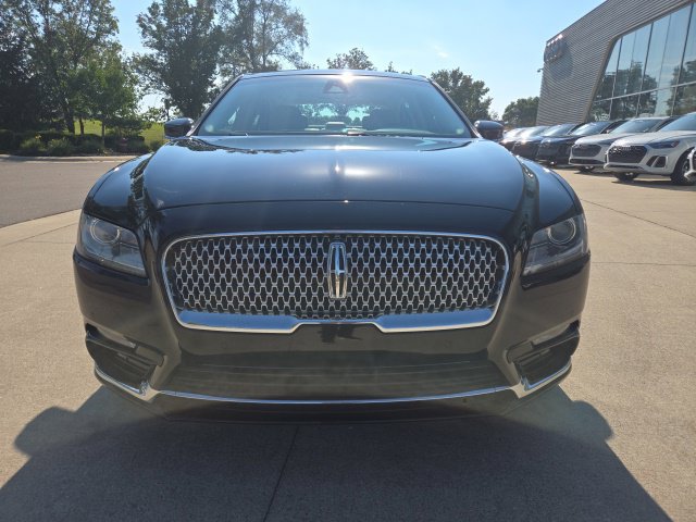 Used 2020 Lincoln Continental AWD w/ Premium Package image 2