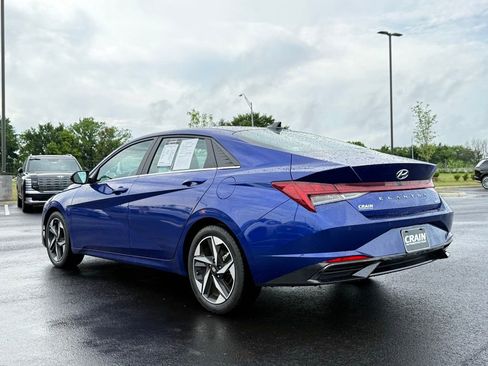 Used 2023 Hyundai Elantra Limited FWD image 7