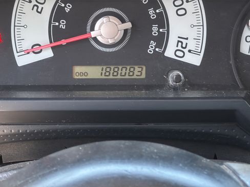 Used 2007 Toyota FJ Cruiser 4WD w/ Upgrade Pkg 1 image 28