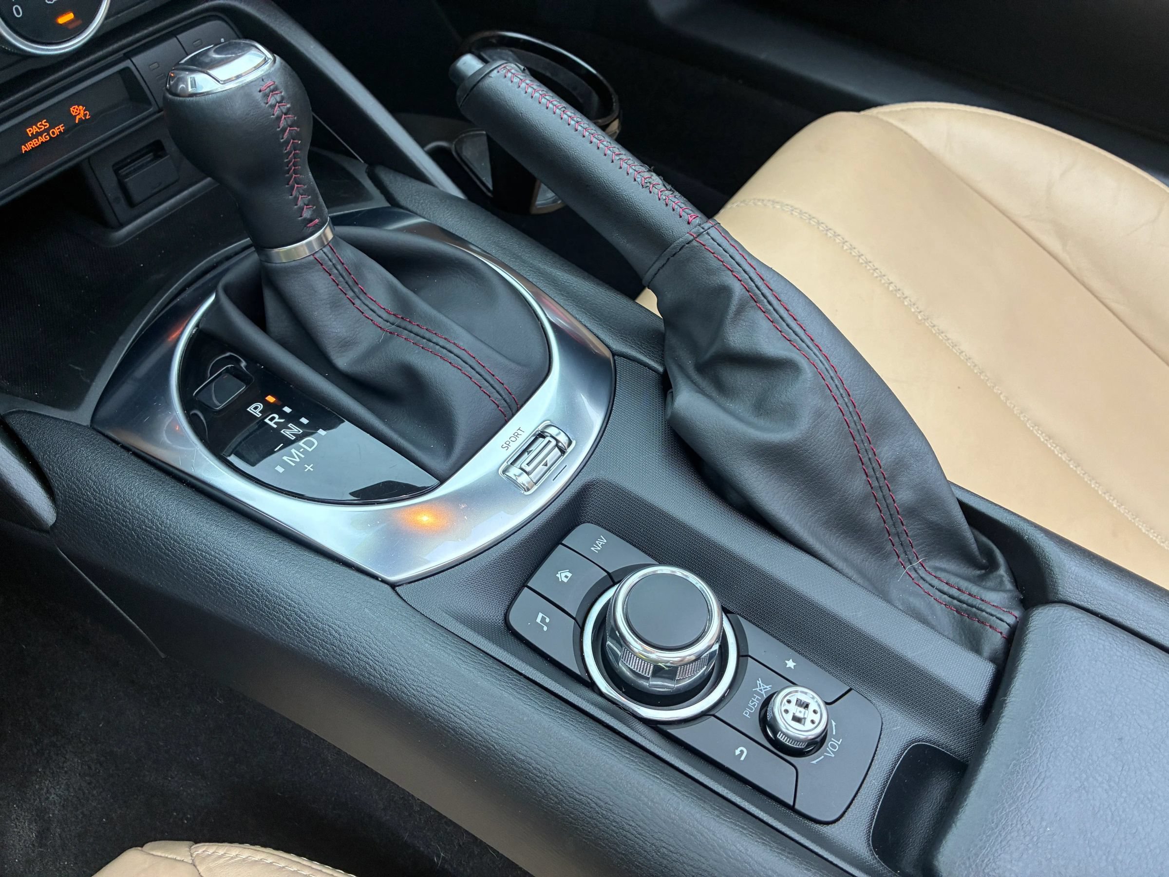 Used 2016 MAZDA MX-5 Miata Grand Touring RWD image 22