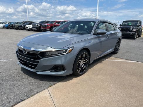Used 2021 Honda Accord Touring image 1