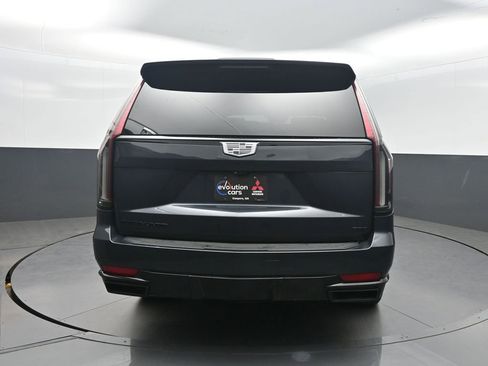 Used 2022 Cadillac Escalade Sport w/ Touring Package AWD/4WD image 38