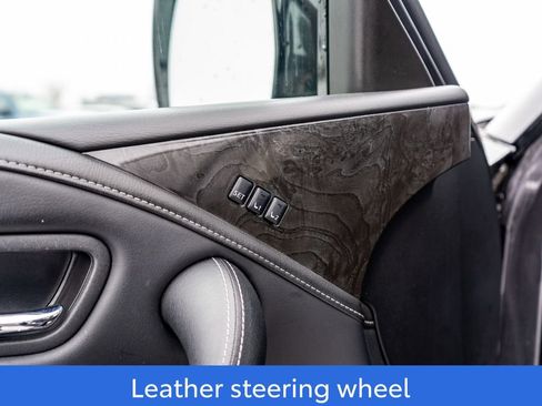 Used 2024 INFINITI QX80 Luxe image 19