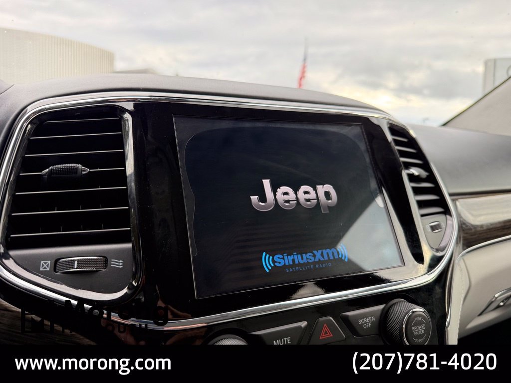Used 2019 Jeep Grand Cherokee Summit AWD/4WD image 42