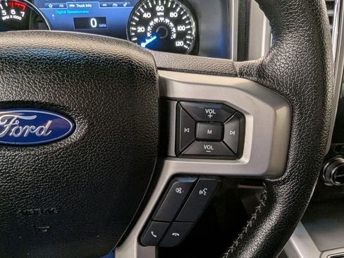 Used 2015 Ford F150 Lariat w/ Equipment Group 502A Luxury image 14