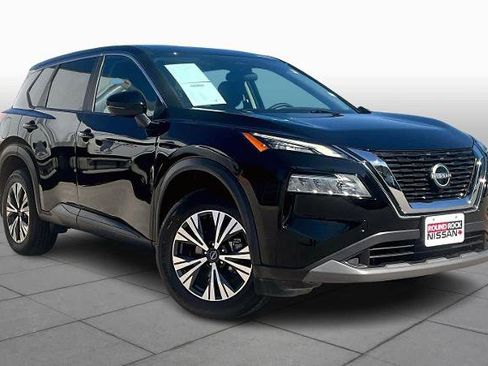 Certified 2023 Nissan Rogue SV image 3