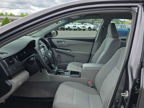 Used 2017 Toyota Camry LE FWD image 22