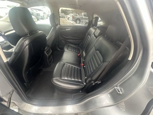 Certified 2023 Ford Edge SEL image 10