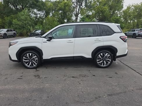 New 2026 Subaru Forester Touring AWD/4WD image 4