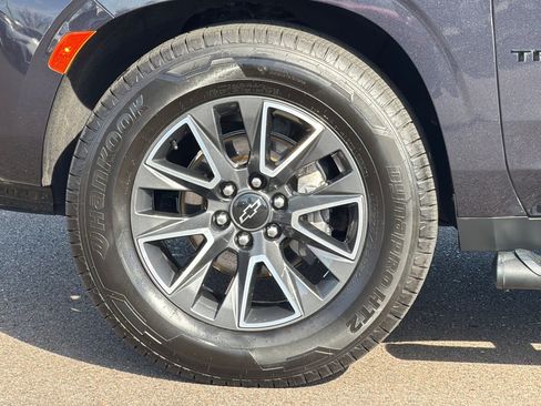 Used 2022 Chevrolet Tahoe Z71 w/ Z71 Off-Road Package image 28