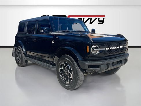 Used 2024 Ford Bronco Outer Banks image 1