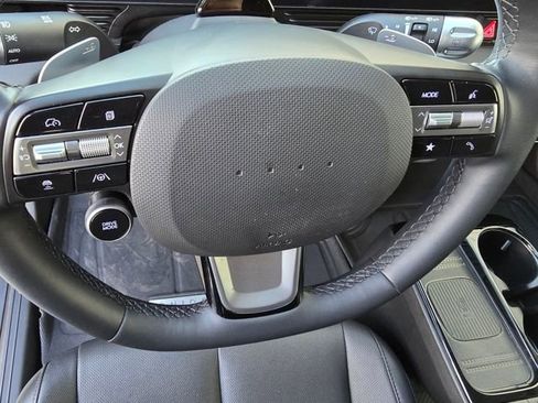 Used 2025 Hyundai Ioniq 5 SEL image 22