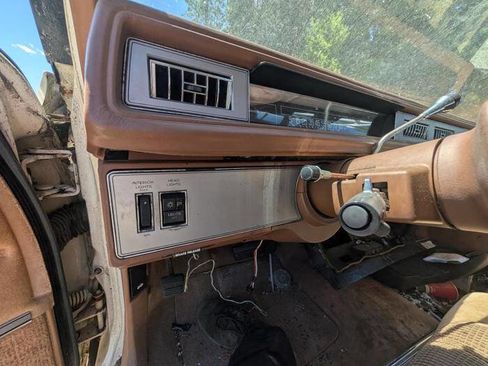Used 1988 Buick Le Sabre Custom FWD image 37