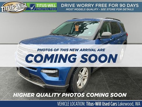 Used 2023 Ford Explorer XLT w/ Equipment Group 202A image 3