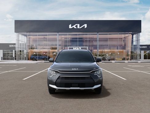 New 2026 Kia Niro EX FWD image 2