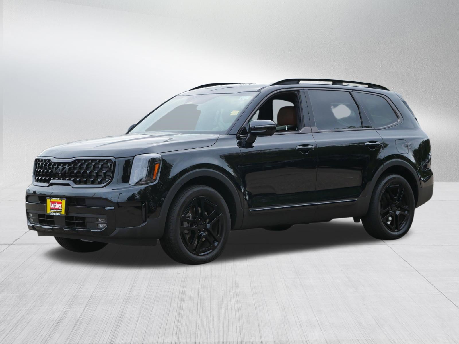 Certified 2025 Kia Telluride SX Prestige X-Line AWD/4WD image 3