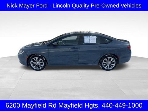 Used 2015 Chrysler 200 S image 4