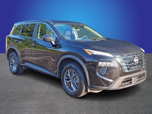 Used 2024 Nissan Rogue S AWD/4WD image 3