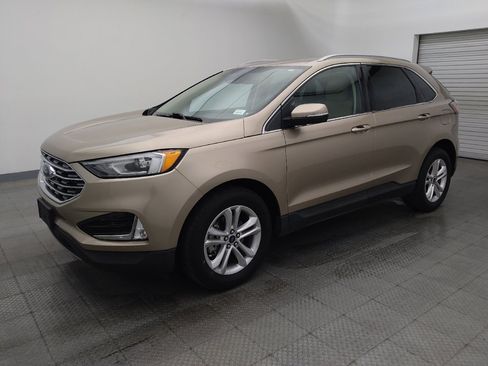 Used 2020 Ford Edge SEL w/ Convenience Package FWD image 2