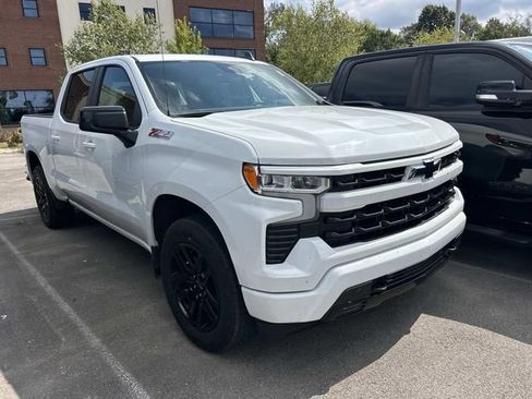 Used 2023 Chevrolet Silverado 1500 RST w/ Z71 Off-Road Package AWD/4WD image 3